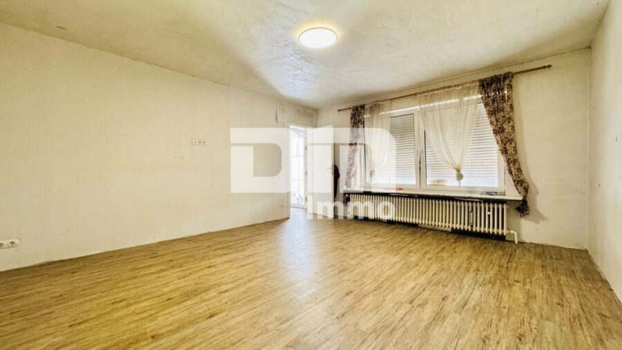 Umfangreich saniertes EFH inkl. PV-Anlage, Terrasse, Wintergarten und Garage - EG / OG Schlafzimmer